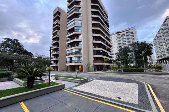Fachada de apartamento para alugar com 3 quartos, 159m² em Barra da Tijuca, Rio de Janeiro
