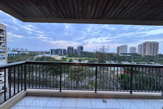 Varanda de apartamento para alugar com 3 quartos, 159m² em Barra da Tijuca, Rio de Janeiro