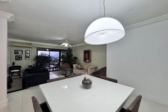 Sala de apartamento para alugar com 3 quartos, 159m² em Barra da Tijuca, Rio de Janeiro