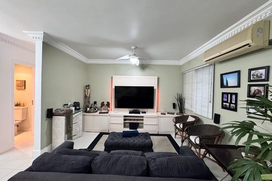 Sala de apartamento para alugar com 3 quartos, 159m² em Barra da Tijuca, Rio de Janeiro