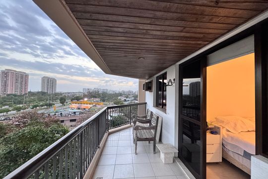 Varanda de apartamento para alugar com 3 quartos, 159m² em Barra da Tijuca, Rio de Janeiro
