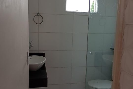Banheiro de apartamento para alugar com 2 quartos, 42m² em Jardim Bonifacio, São Paulo