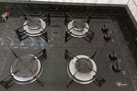 Cozinha de apartamento para alugar com 2 quartos, 42m² em Jardim Bonifacio, São Paulo