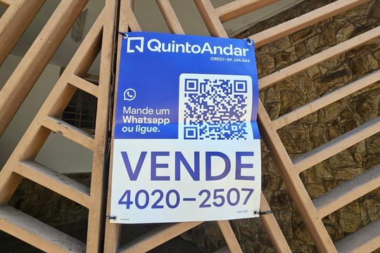 Placa de casa à venda com 2 quartos, 124m² em Jardim Eliane, São Paulo