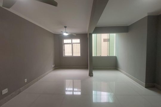 sala de apartamento para alugar com 3 quartos, 150m² em Sagrada Família, Belo Horizonte