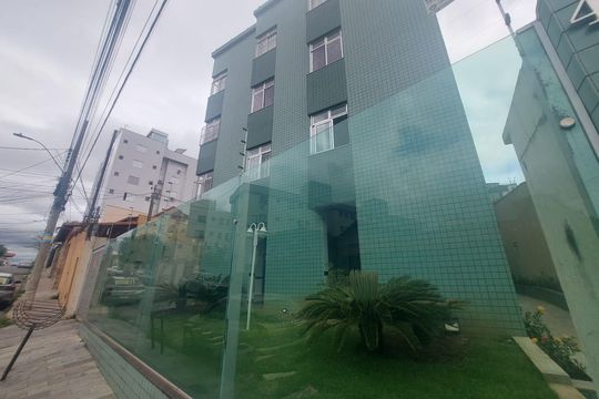 Fachada de apartamento para alugar com 3 quartos, 150m² em Sagrada Família, Belo Horizonte