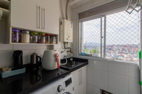 Area de Serviço  de apartamento à venda com 2 quartos, 47m² em Jardim Bela Vista, Guarulhos