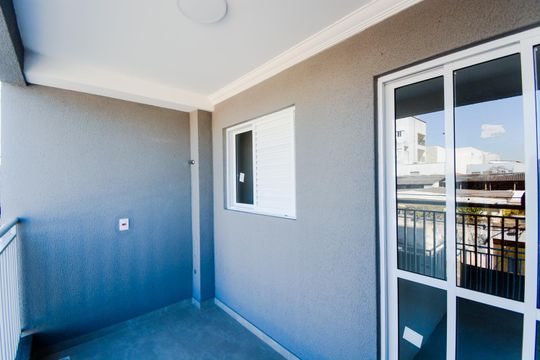 Varanda da Sala de apartamento à venda com 2 quartos, 51m² em Jardim Aida, Guarulhos