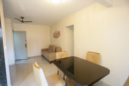 Sala de apartamento à venda com 2 quartos, 50m² em Pechincha, Rio de Janeiro
