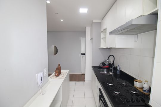 Sala / Cozinha de apartamento para alugar com 2 quartos, 42m² em Vila Nova Cachoeirinha, São Paulo