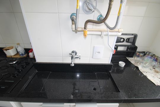 Sala / Cozinha de apartamento para alugar com 2 quartos, 42m² em Vila Nova Cachoeirinha, São Paulo