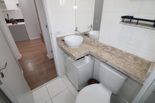 Banheiro de apartamento para alugar com 2 quartos, 42m² em Vila Nova Cachoeirinha, São Paulo