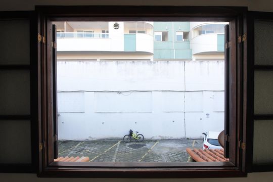 Quarto 1 de casa de condomínio para alugar com 2 quartos, 80m² em Jardim Flamboyant, Cabo Frio