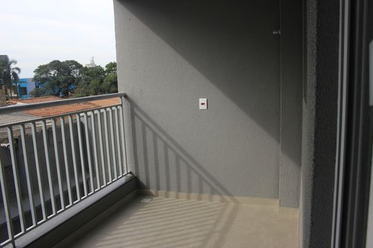 Varanda da sala de apartamento à venda com 2 quartos, 62m² em Jardim Aida, Guarulhos