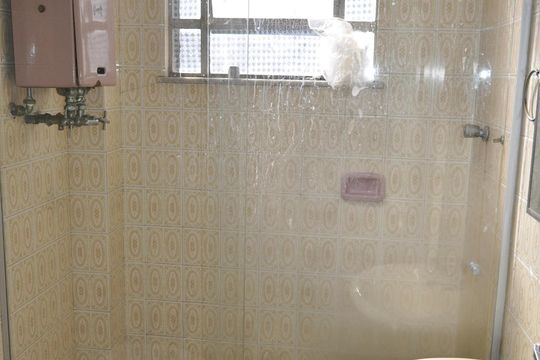 Banheiro de apartamento para alugar com 1 quarto, 55m² em Lins de Vasconcelos, Rio de Janeiro