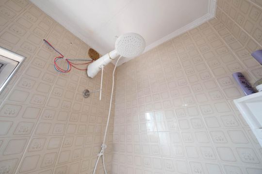 Banheiro de casa para alugar com 3 quartos, 150m² em Vila Nhocuné, São Paulo