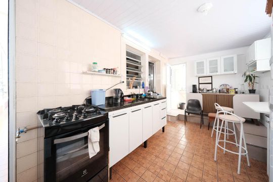 Sala/Cozinha de casa para alugar com 3 quartos, 150m² em Vila Nhocuné, São Paulo