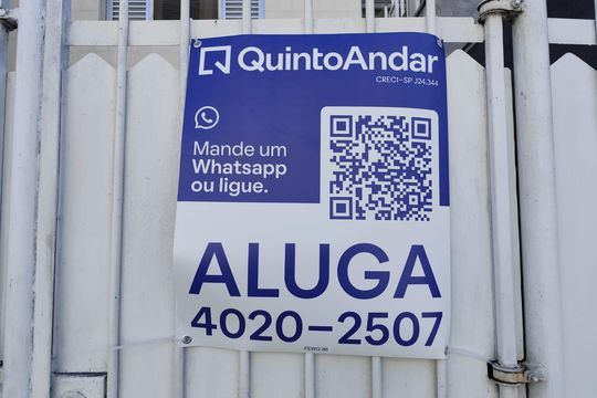 Fachada de casa para alugar com 3 quartos, 150m² em Vila Nhocuné, São Paulo