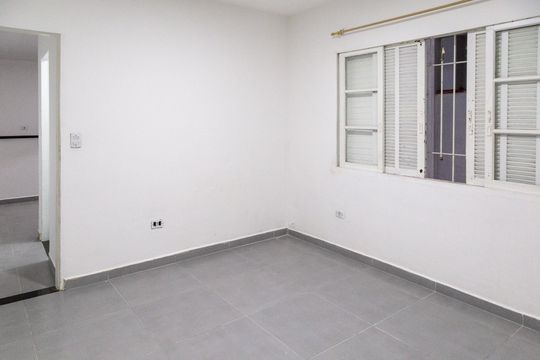 Quarto  de casa para alugar com 1 quarto, 50m² em Parque Continental Ii, Guarulhos