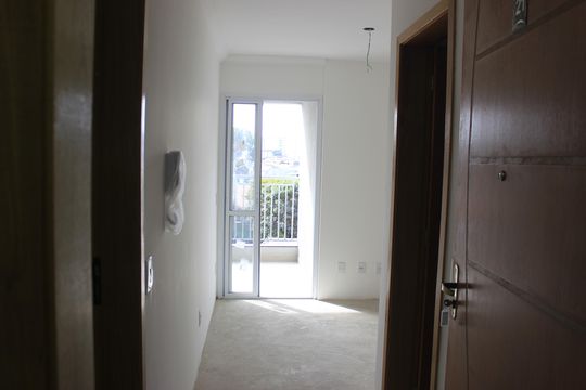 Sala de apartamento à venda com 2 quartos, 53m² em Jardim Aida, Guarulhos