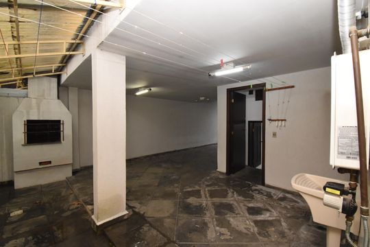 Área de Serviço de casa para alugar com 4 quartos, 153m² em Jardim das Américas, Curitiba