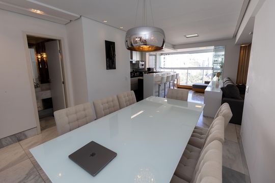 Sala de Jantar de apartamento à venda com 2 quartos, 86m² em Vila da Serra, Nova Lima