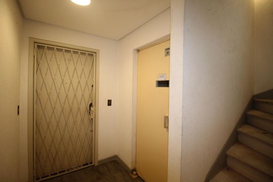 Corredor de apartamento à venda com 4 quartos, 90m² em Auxiliadora, Porto Alegre