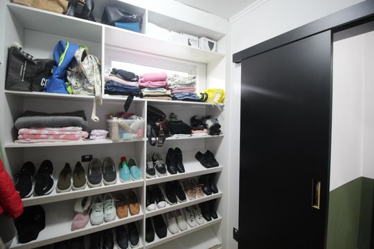 Closet de apartamento à venda com 4 quartos, 90m² em Auxiliadora, Porto Alegre