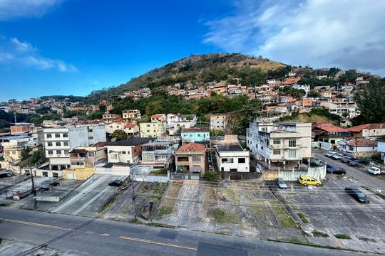Vista do Quarto 2 de apartamento para alugar com 4 quartos, 74m² em Campinho, Rio de Janeiro
