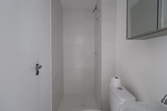 Banheiro de apartamento à venda com 2 quartos, 34m² em Vila Matilde, São Paulo