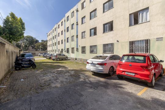 Garagem de apartamento para alugar com 3 quartos, 70m² em Guarujá, Belo Horizonte