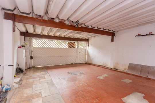 Garagem de casa à venda com 3 quartos, 140m² em Jardim Satelite, São Paulo