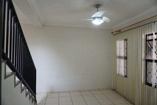 Casa para alugar com 3 quartos, 201m² em Morada do Sol, Americana
