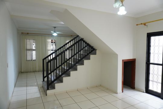 Casa para alugar com 3 quartos, 201m² em Morada do Sol, Americana