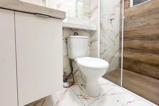 Banheiro Social de apartamento à venda com 2 quartos, 46m² em Santa Terezinha, São Bernardo do Campo
