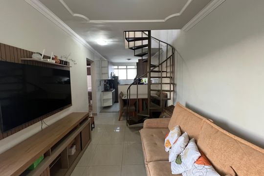 Apartamento à venda com 2 quartos, 97m² em Parque Turistas, Contagem