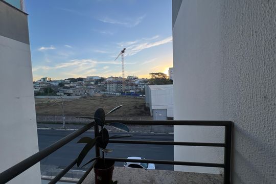 Varanda de apartamento à venda com 2 quartos, 97m² em Parque Turistas, Contagem