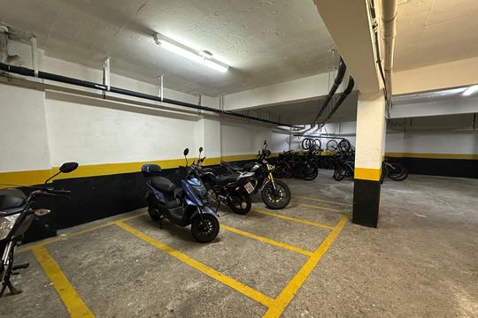 Garagem de apartamento para alugar com 3 quartos, 90m² em Centro, São Vicente