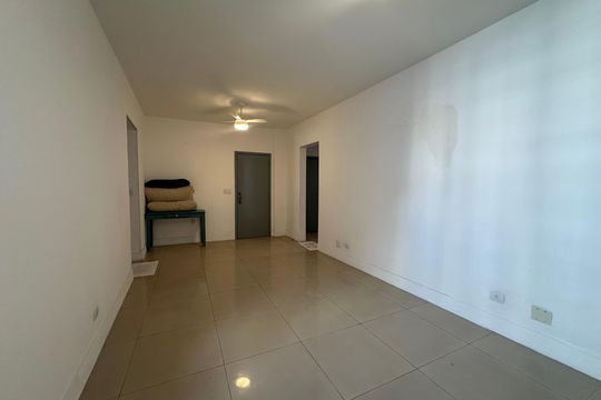 Sala de apartamento para alugar com 3 quartos, 90m² em Centro, São Vicente