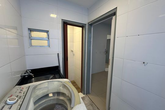 Área de Serviço de apartamento para alugar com 3 quartos, 90m² em Centro, São Vicente