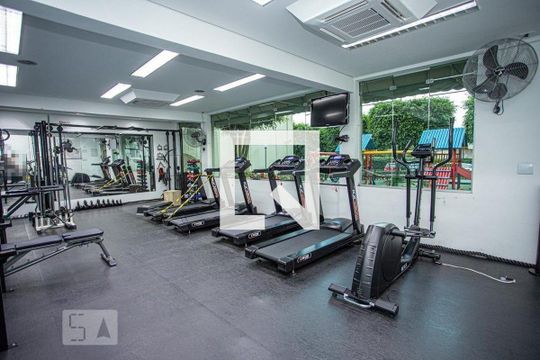 Academia de apartamento à venda com 2 quartos, 51m² em Parque Maria Domitila, São Paulo