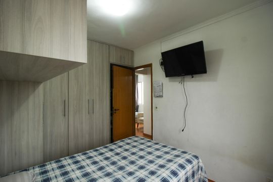 Quarto de apartamento à venda com 2 quartos, 51m² em Parque Maria Domitila, São Paulo