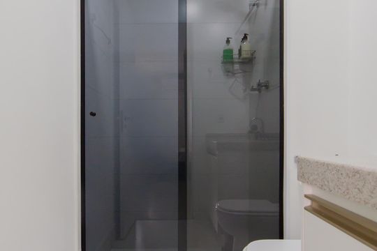 Banheiro de apartamento para alugar com 1 quarto, 35m² em Vila Mariana, São Paulo