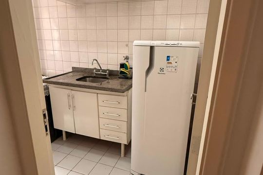 Cozinha de apartamento à venda com 1 quarto, 35m² em Bela Vista, São Paulo