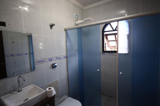 Banheiro da Suíte 1 de casa à venda com 4 quartos, 156m² em Cipava, Osasco