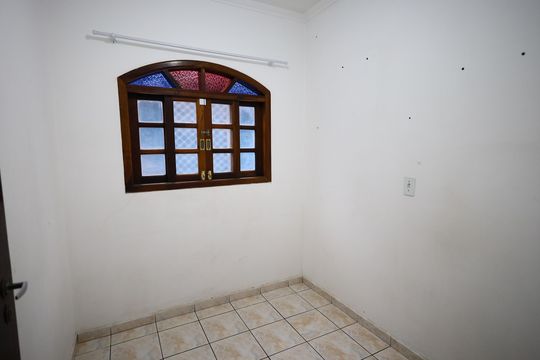 Área de Serviço de casa à venda com 4 quartos, 156m² em Cipava, Osasco