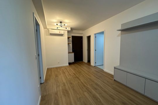 Sala de apartamento para alugar com 1 quarto, 52m² em Alphaville Industrial, Barueri