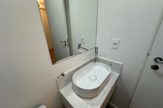Lavabo de apartamento para alugar com 1 quarto, 52m² em Alphaville Industrial, Barueri