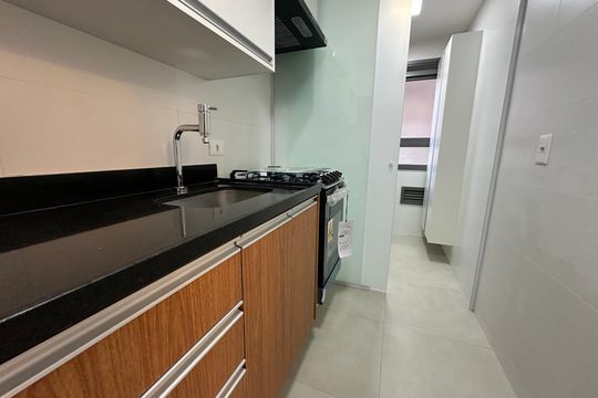 Cozinha de apartamento para alugar com 1 quarto, 52m² em Alphaville Industrial, Barueri
