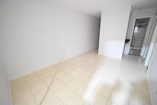 Apartamento à venda com 2 quartos, 46m² em Condomínio das Esmeraldas, Goiânia